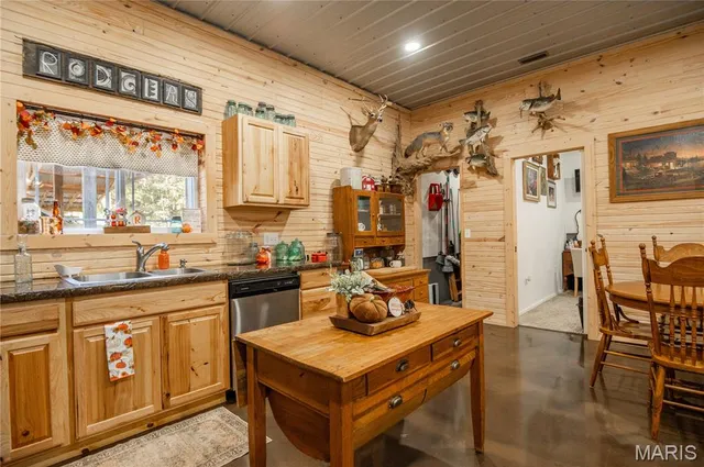 $325,000 | 4907 State Hwy TT, Zalma, MO 63787