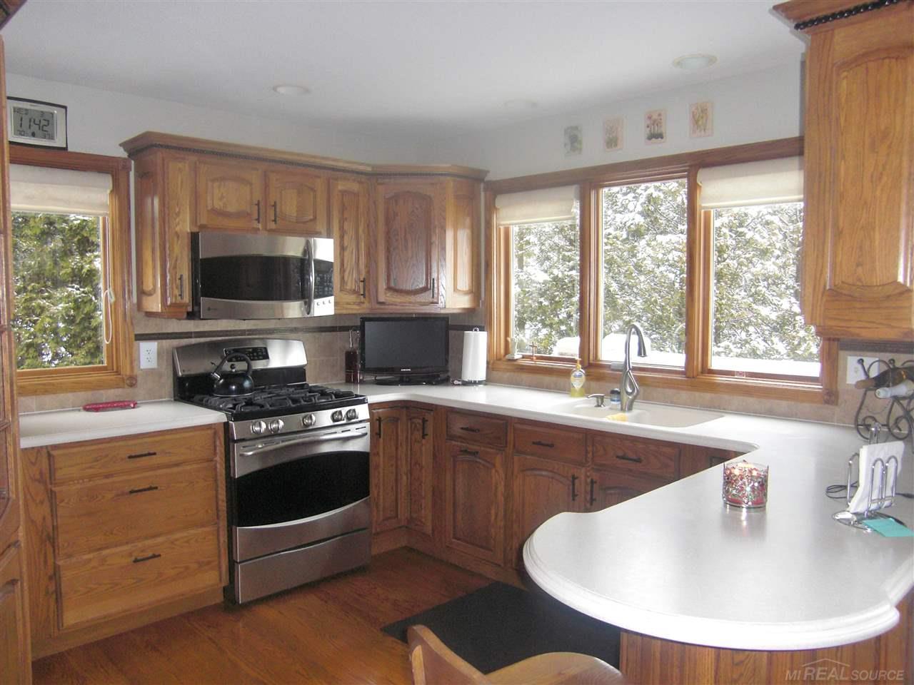2601 Lakeshore Road Applegate, MI 48401 - Photo 3 of 71