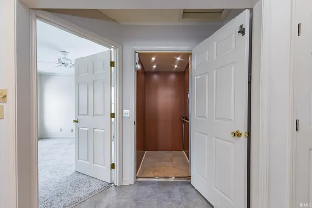 $524,900 | 727 South County Road 100, Hartford City, IN 47348