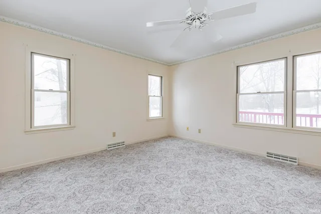 $524,900 | 727 South County Road 100, Hartford City, IN 47348