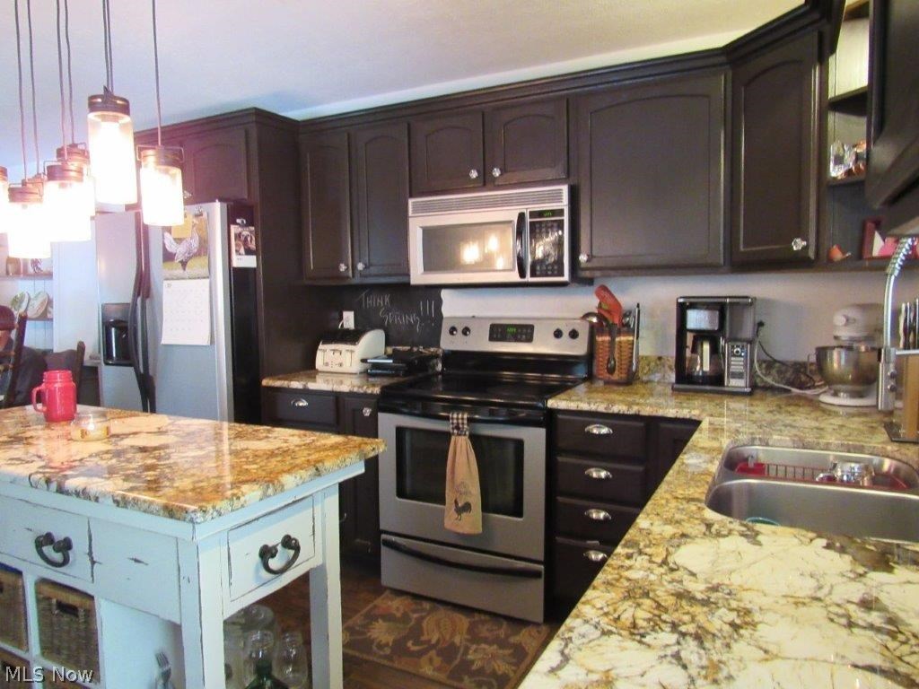9834 Charleston Road Walton, WV 25286 - Photo 7 of 33 Gallery Image 7