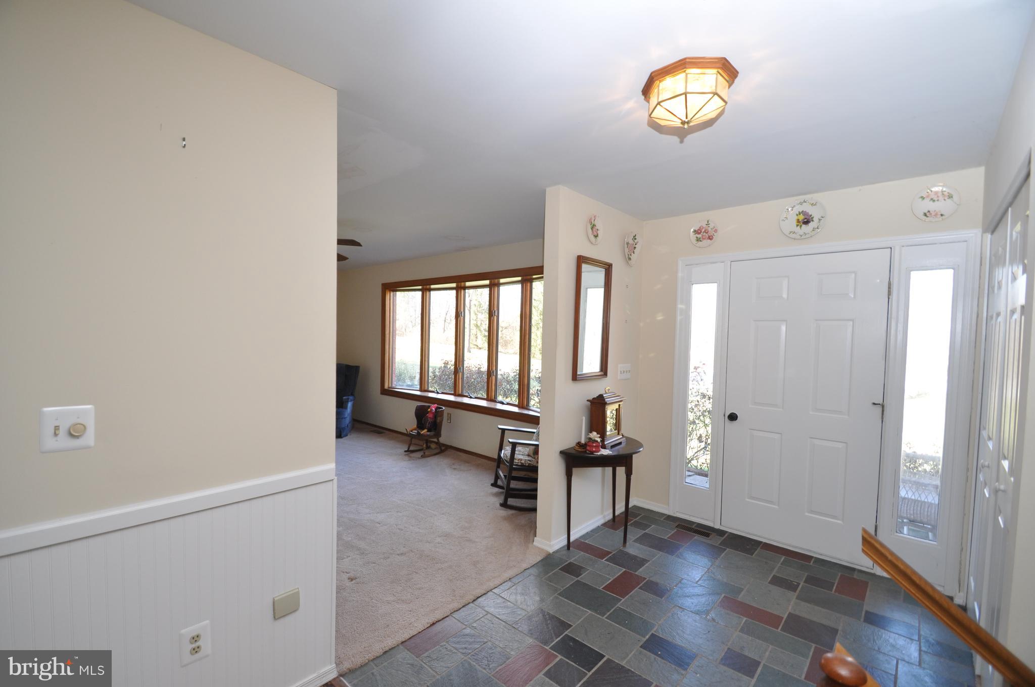 2597 Manchester Road Westminster, MD 21157 - Photo 2 of 14 BRIGHT AND CHEERFUL ENTRY WAY