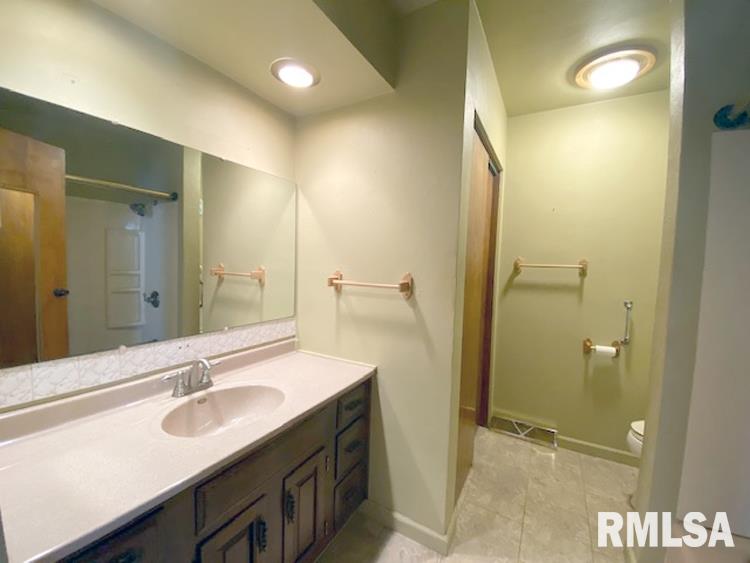 25965 North Boat Dock Road Canton, IL 61520 - Photo 14 of 31