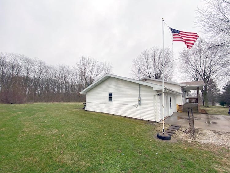 25965 North Boat Dock Road Canton, IL 61520 - Photo 24 of 31