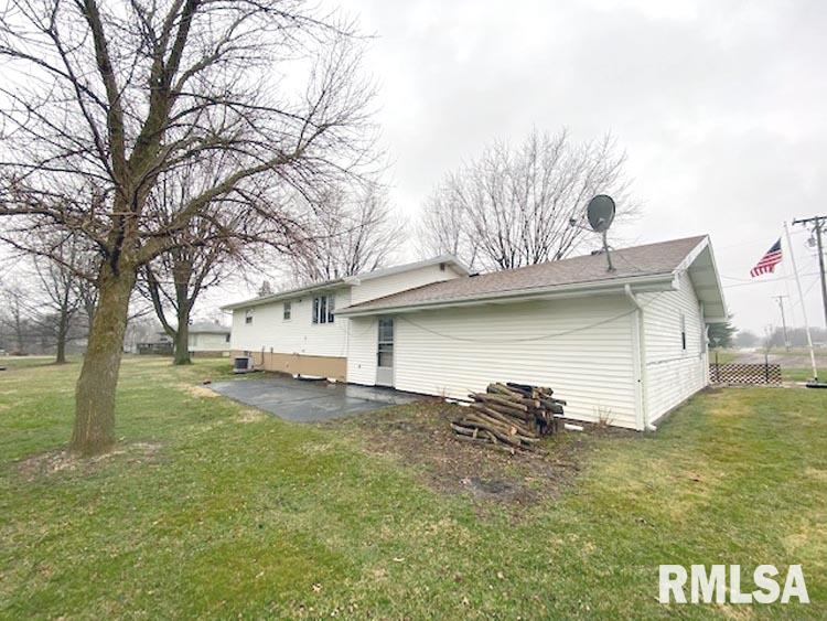 25965 North Boat Dock Road Canton, IL 61520 - Photo 26 of 31