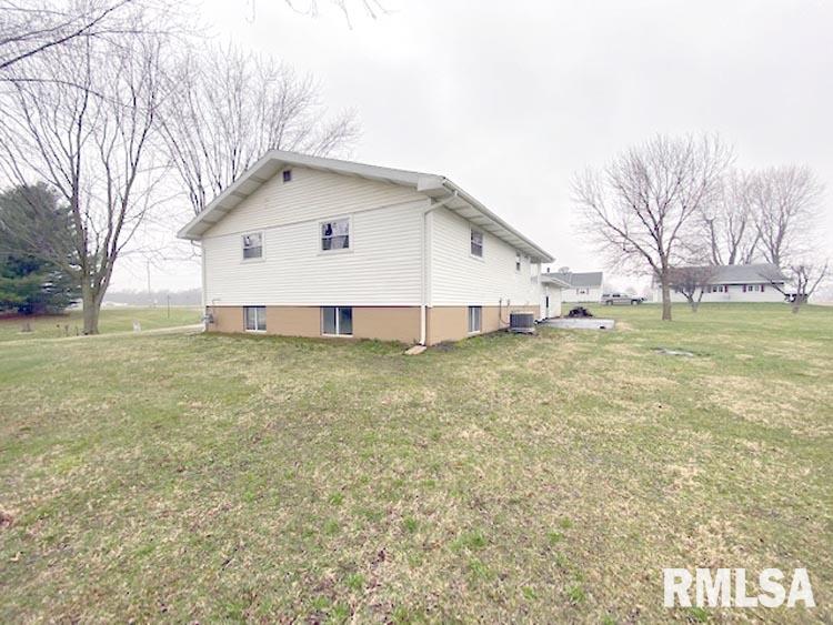 25965 North Boat Dock Road Canton, IL 61520 - Photo 27 of 31