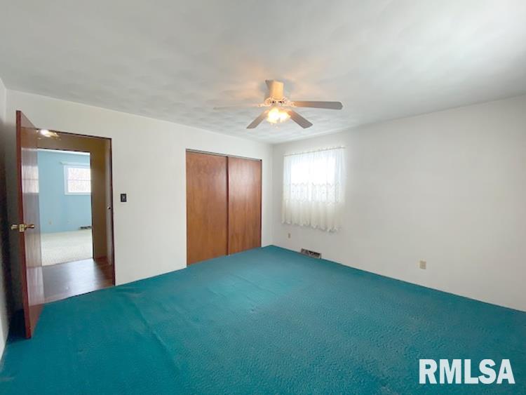 25965 North Boat Dock Road Canton, IL 61520 - Photo 10 of 31