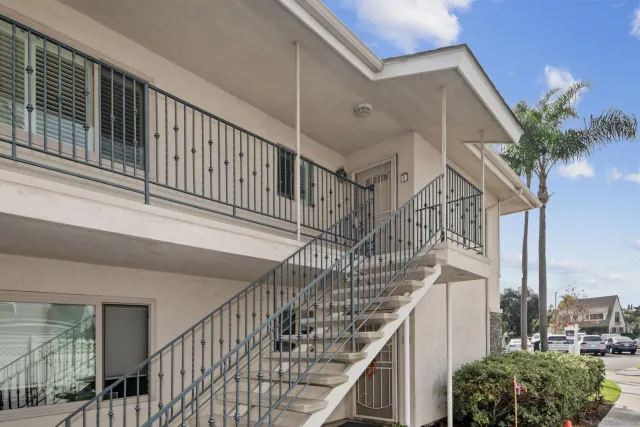 $5,900 | 1052 Isabella Avenue, Unit E, San Diego, CA 92118