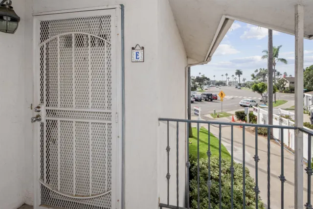 $5,900 | 1052 Isabella Avenue, Unit E, San Diego, CA 92118