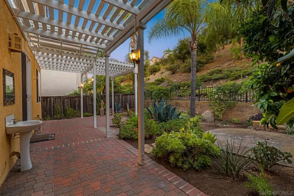 $1,299,999 | 13837 Fontanelle Place, San Diego, CA 92128