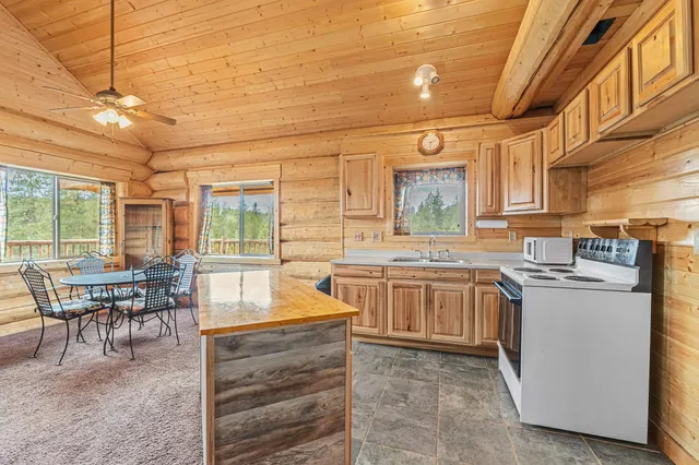 $349,900 | 5177 Goah Way, Springdale, WA 99173