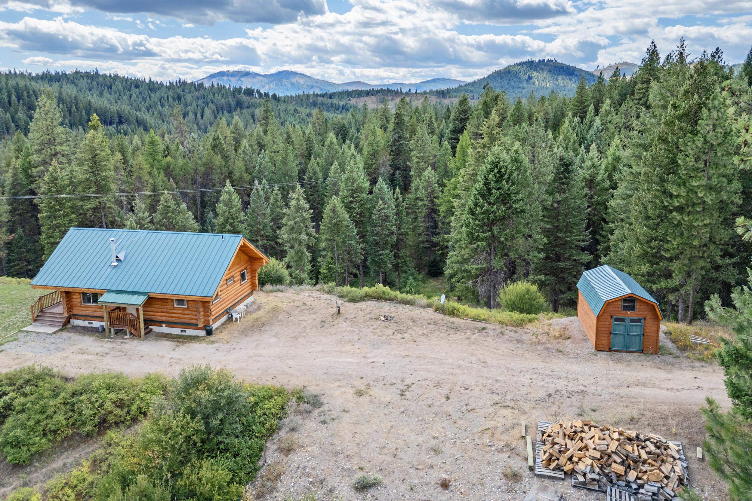 5177 Goah Way Springdale, WA 99173 - Photo 5 of 32