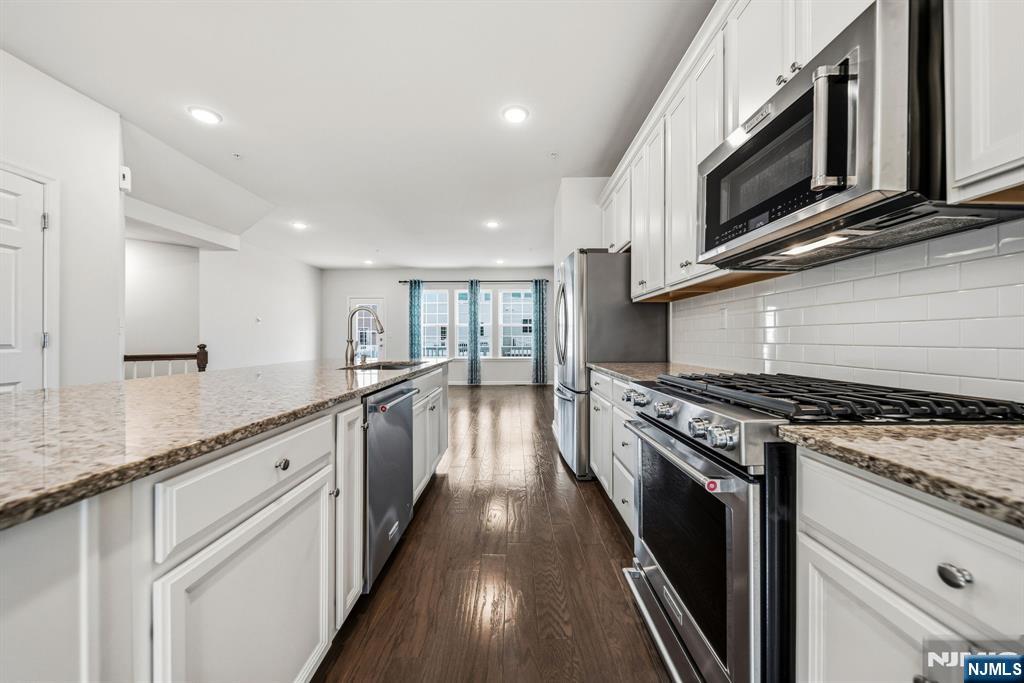 88 Truman Drive Wood-Ridge, NJ 07075 - Photo 14 of 49