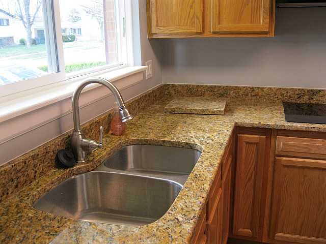 2520 Lipton Road Columbus, OH 43232 - Photo 2 of 24 Gallery Image 2