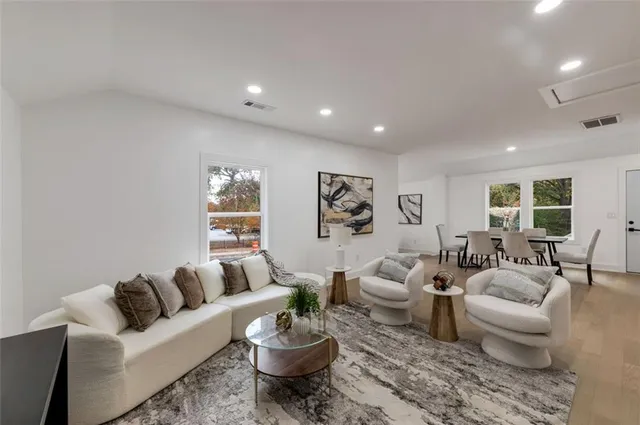 $814,900 | 208 Watson Circle Southeast, Atlanta, GA 30317