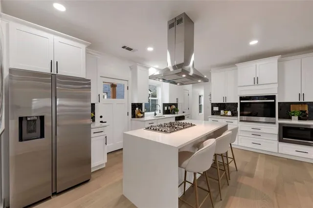 $814,900 | 208 Watson Circle Southeast, Atlanta, GA 30317