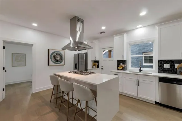 $814,900 | 208 Watson Circle Southeast, Atlanta, GA 30317