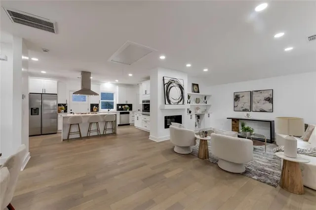 $814,900 | 208 Watson Circle Southeast, Atlanta, GA 30317