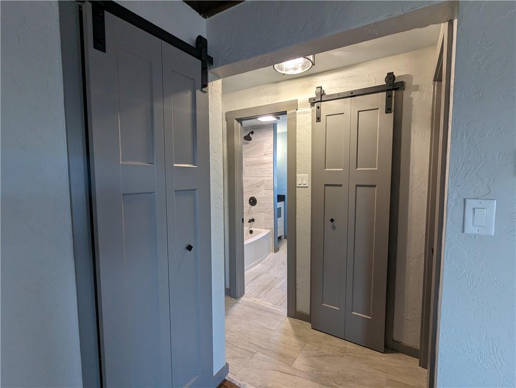 4236 Greenridge Road Pittsburgh, PA 15234 - Photo 17 of 33 Gallery Image 17
