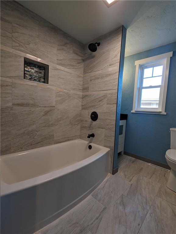 4236 Greenridge Road Pittsburgh, PA 15234 - Photo 18 of 33 Gallery Image 18