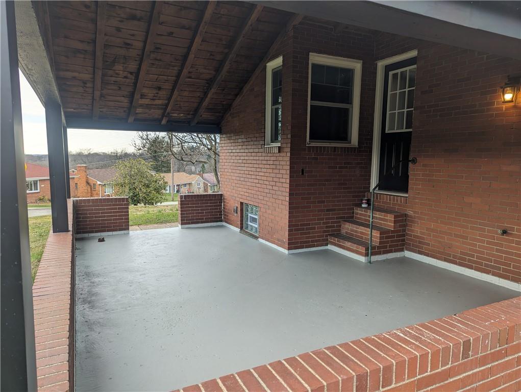 4236 Greenridge Road Pittsburgh, PA 15234 - Photo 6 of 33 Gallery Image 6