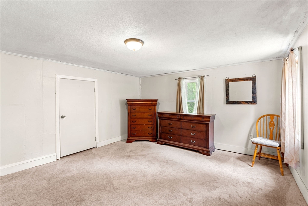 124 Hazen Road Shirley, MA 01464 - Photo 12 of 29