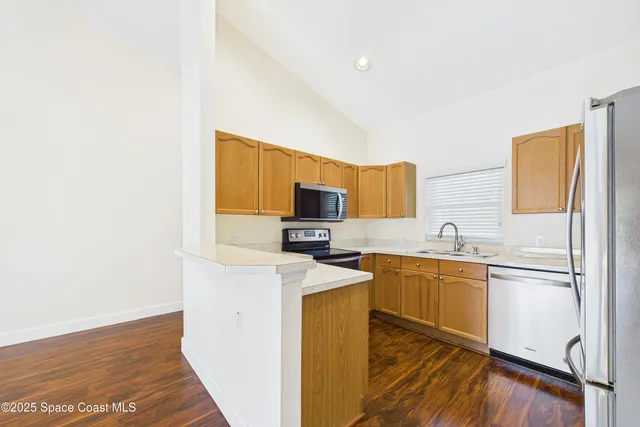 a sign that is on the side of the road