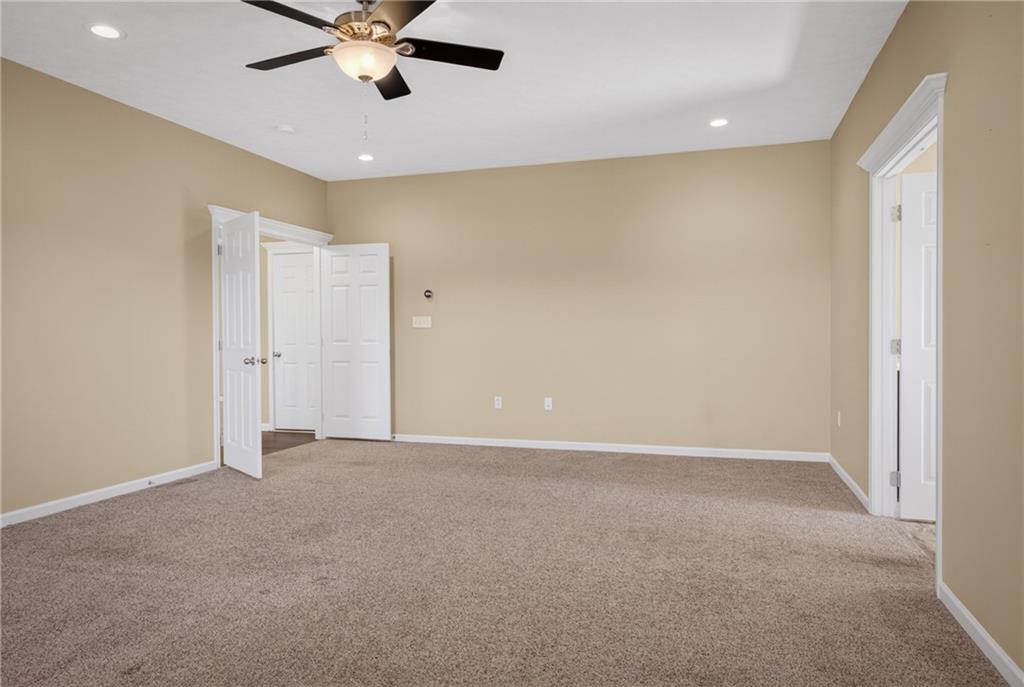 229 West Country Barn Road Houston, PA 15342 - Photo 21 of 50