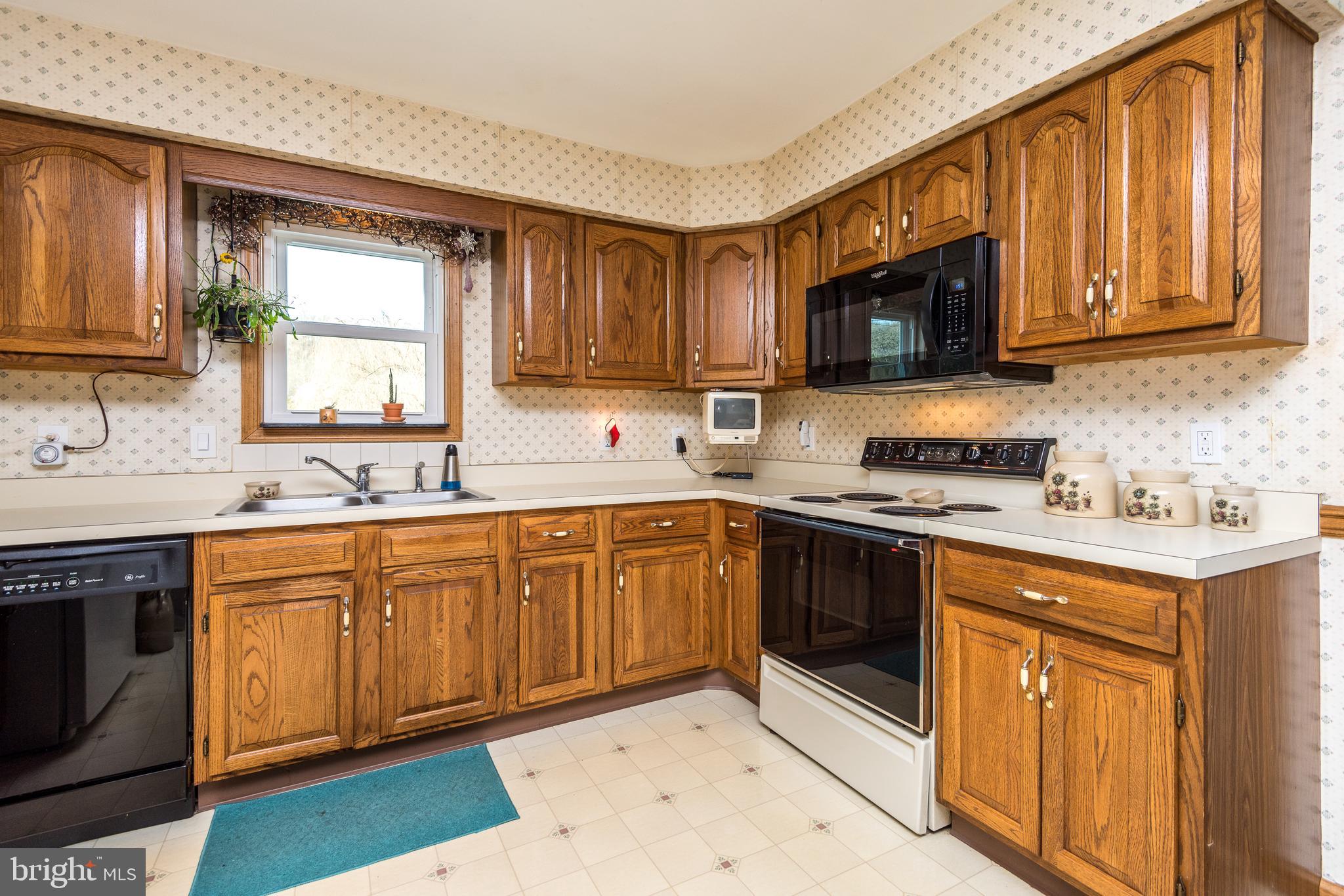 218 Fairview Road Riegelsville, PA 18077 - Photo 5 of 20
