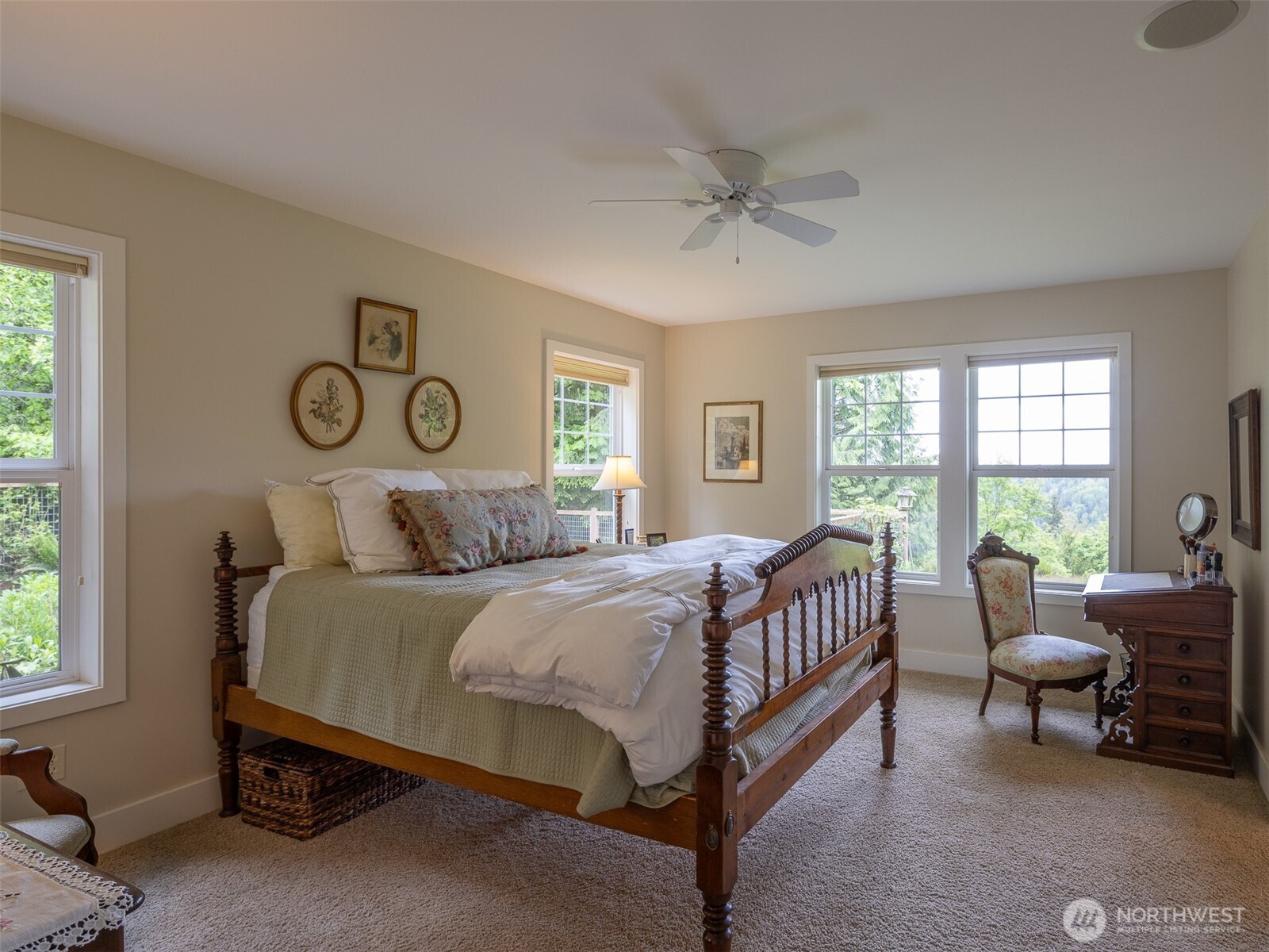 876 Henry Boyd Road, Unit 2 Port Angeles, WA 98362 - Photo 11 of 40 Gallery Image 11