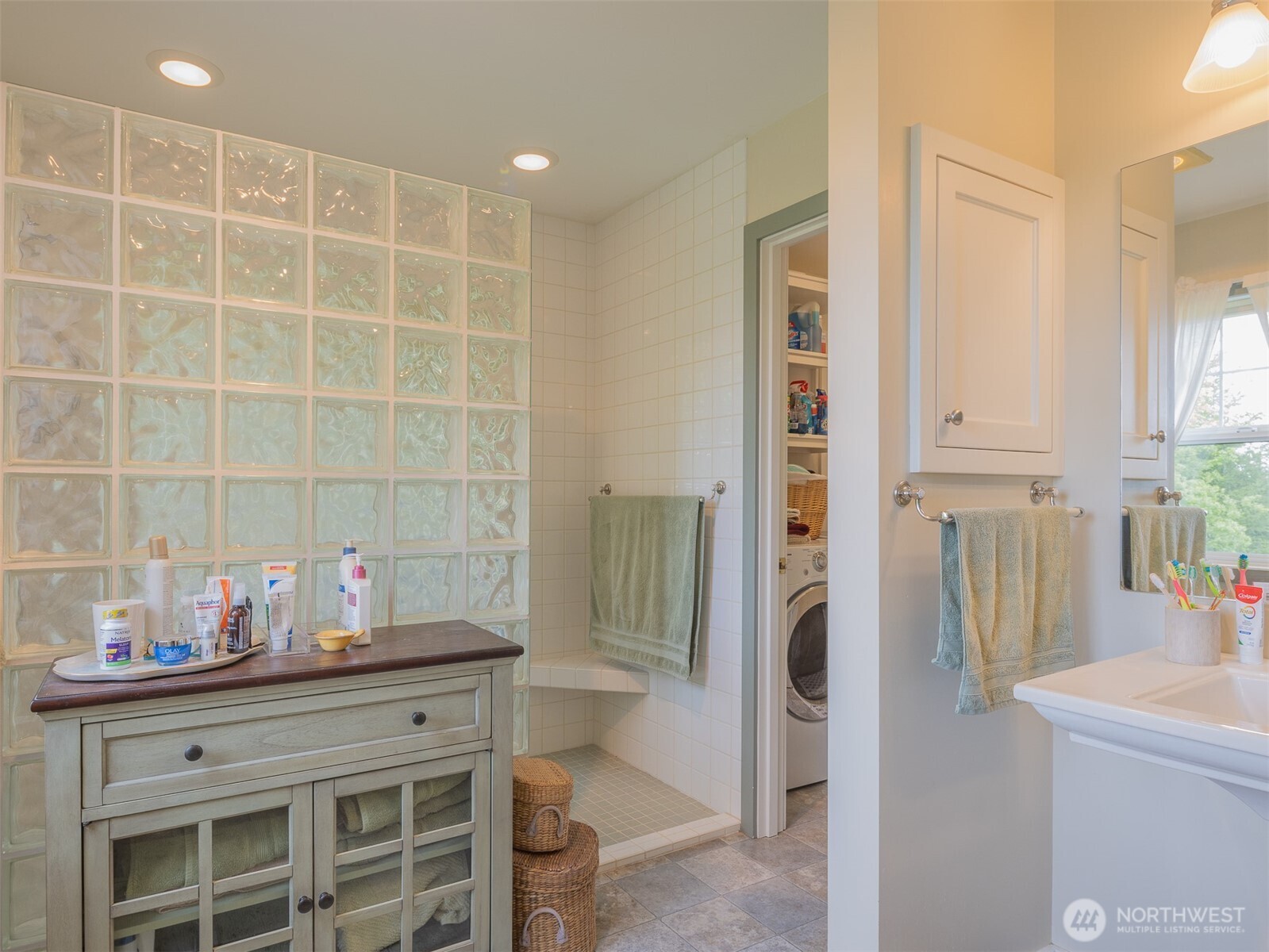 876 Henry Boyd Road, Unit 2 Port Angeles, WA 98362 - Photo 14 of 40 Gallery Image 14