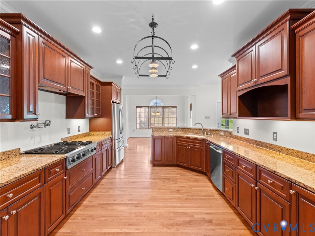 6611 Ammon Road Ford, VA 23850 - Photo 11 of 78 Kitchen featuring hardwood flooring, extensive woo