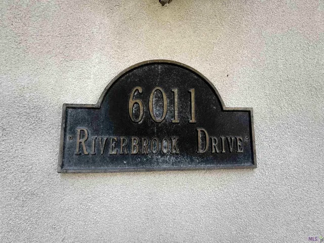 $2,495 | 6011 Riverbrook Drive, Baton Rouge, LA 70820