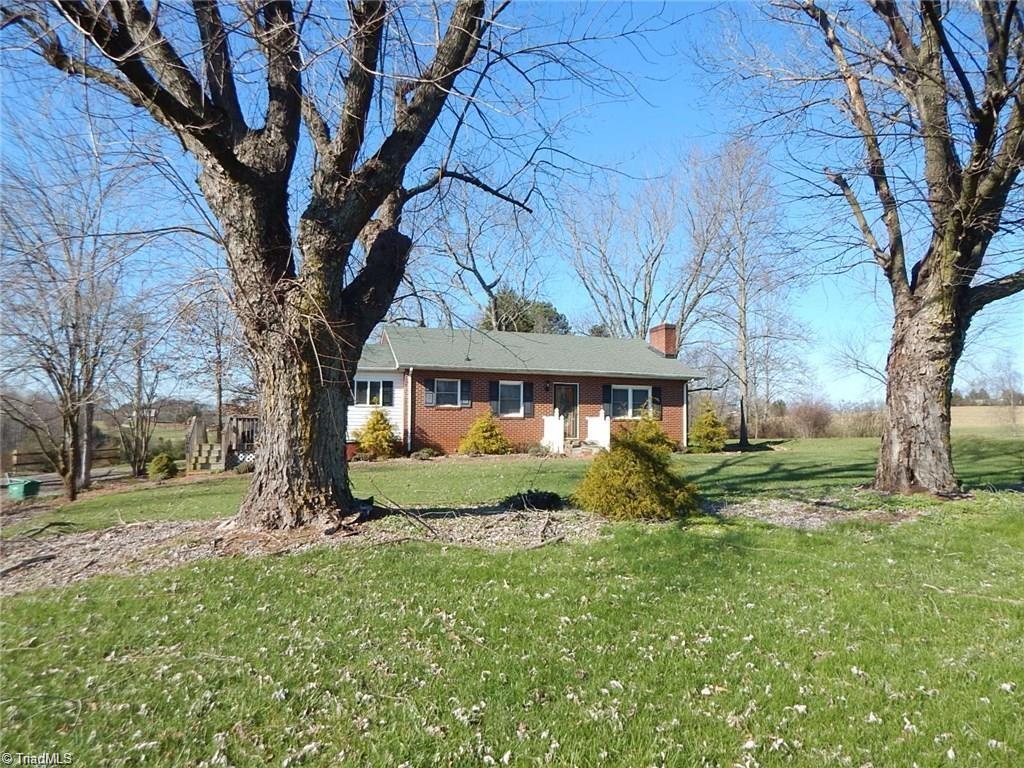 1840 Poplar Springs Road Elkin, NC 28621 - Photo 2 of 19 Gallery Image 2