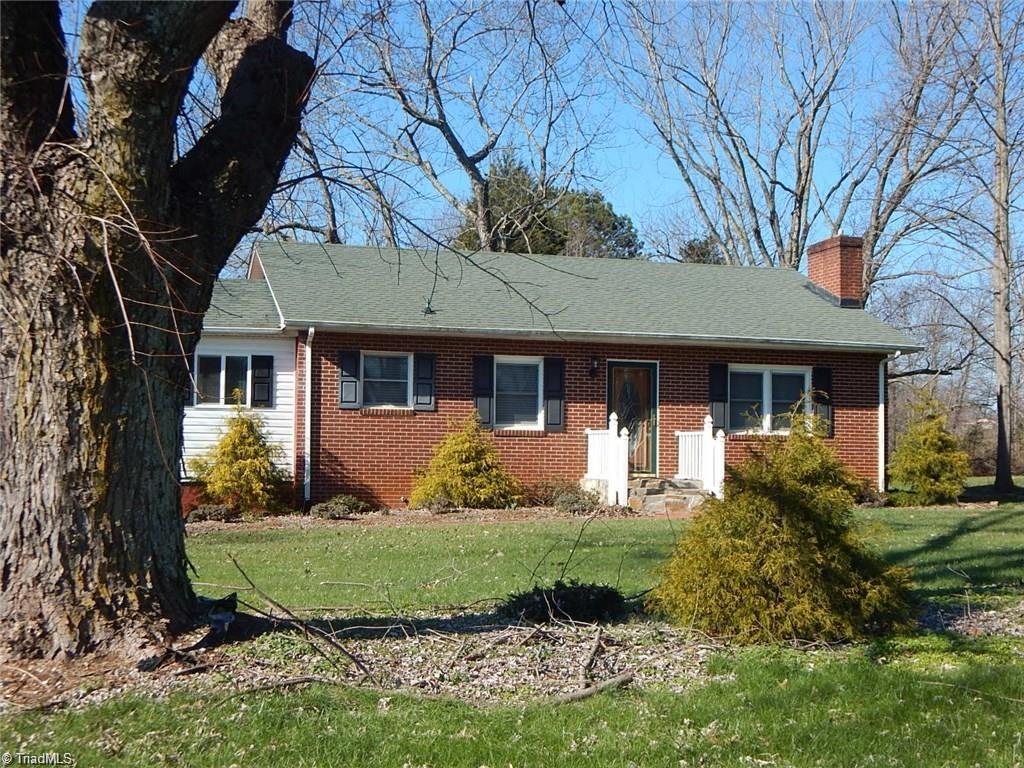 1840 Poplar Springs Road Elkin, NC 28621 - Photo 3 of 19 Gallery Image 3