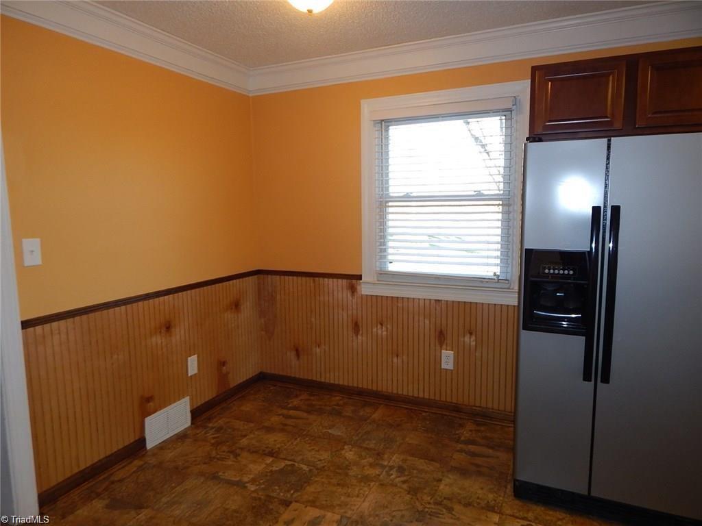 1840 Poplar Springs Road Elkin, NC 28621 - Photo 8 of 19 Gallery Image 8