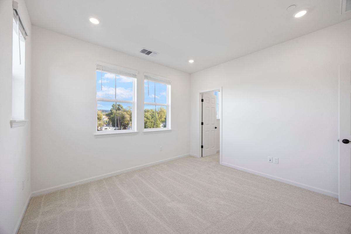 3767 Castro Valley Boulevard Castro Valley, CA 94546 - Photo 30 of 32