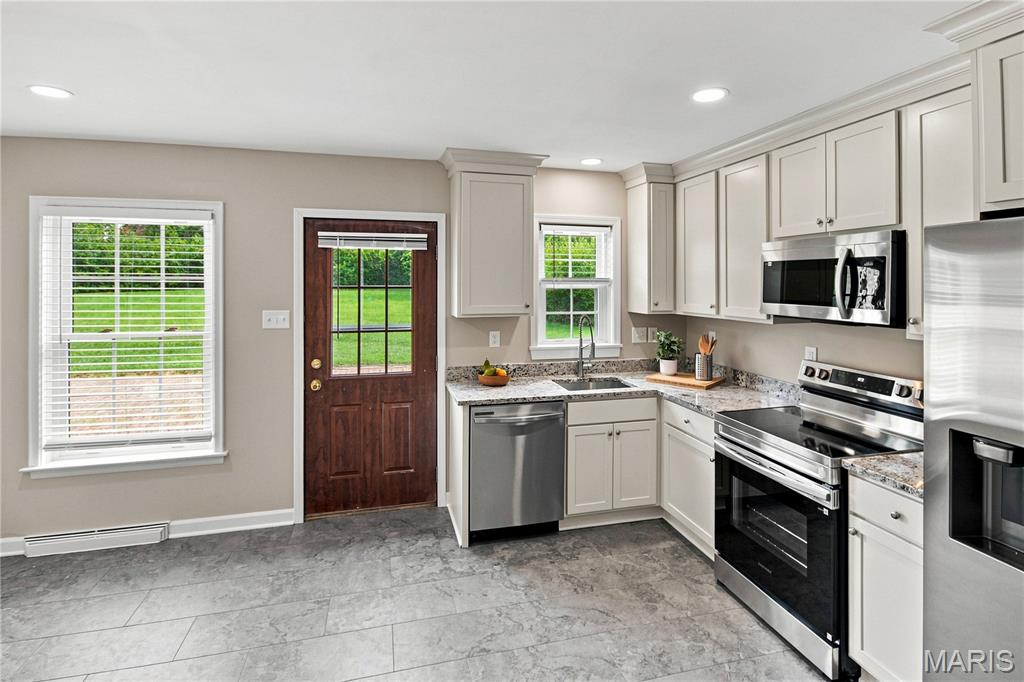 12305 Conway Road Creve Coeur, MO 63141 - Photo 7 of 28 Gallery Image 7