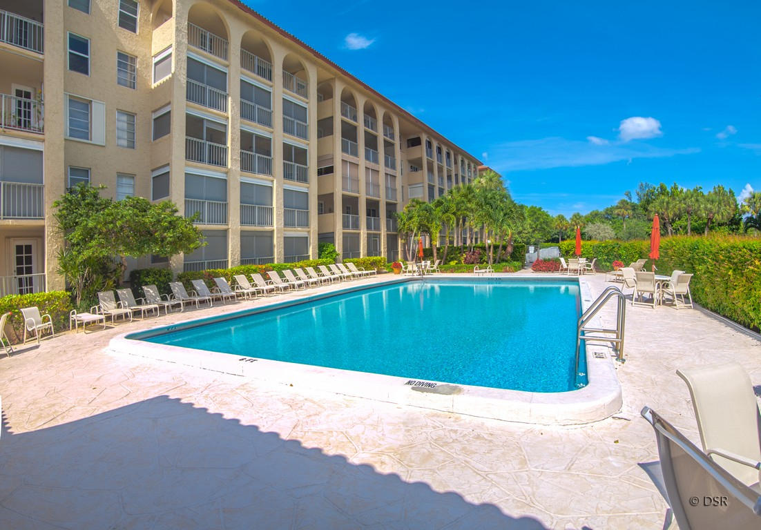 1111 South Ocean Boulevard, Unit 123 Boca Raton, FL 33432 - Photo 20 of 32 Pool