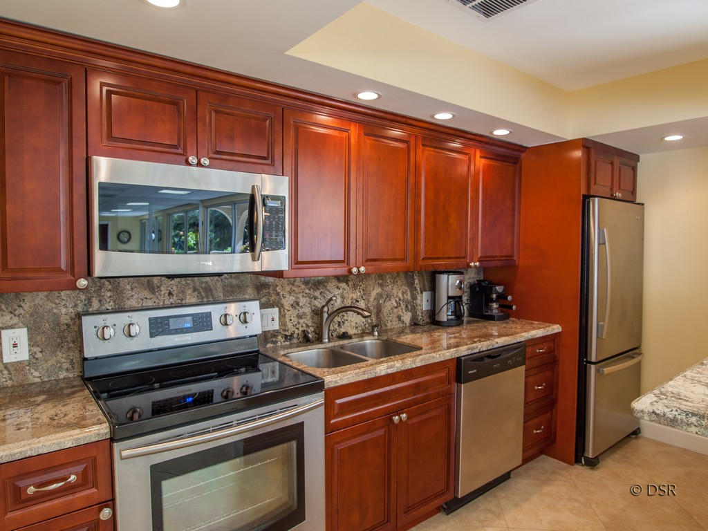 1111 South Ocean Boulevard, Unit 123 Boca Raton, FL 33432 - Photo 28 of 32 Clubhouse Kitchen