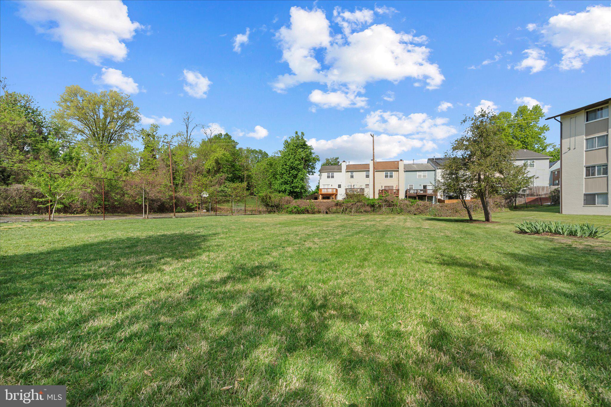 3142 Brinkley Road, Unit 6T3 Temple Hills, MD 20748 - Photo 32 of 33