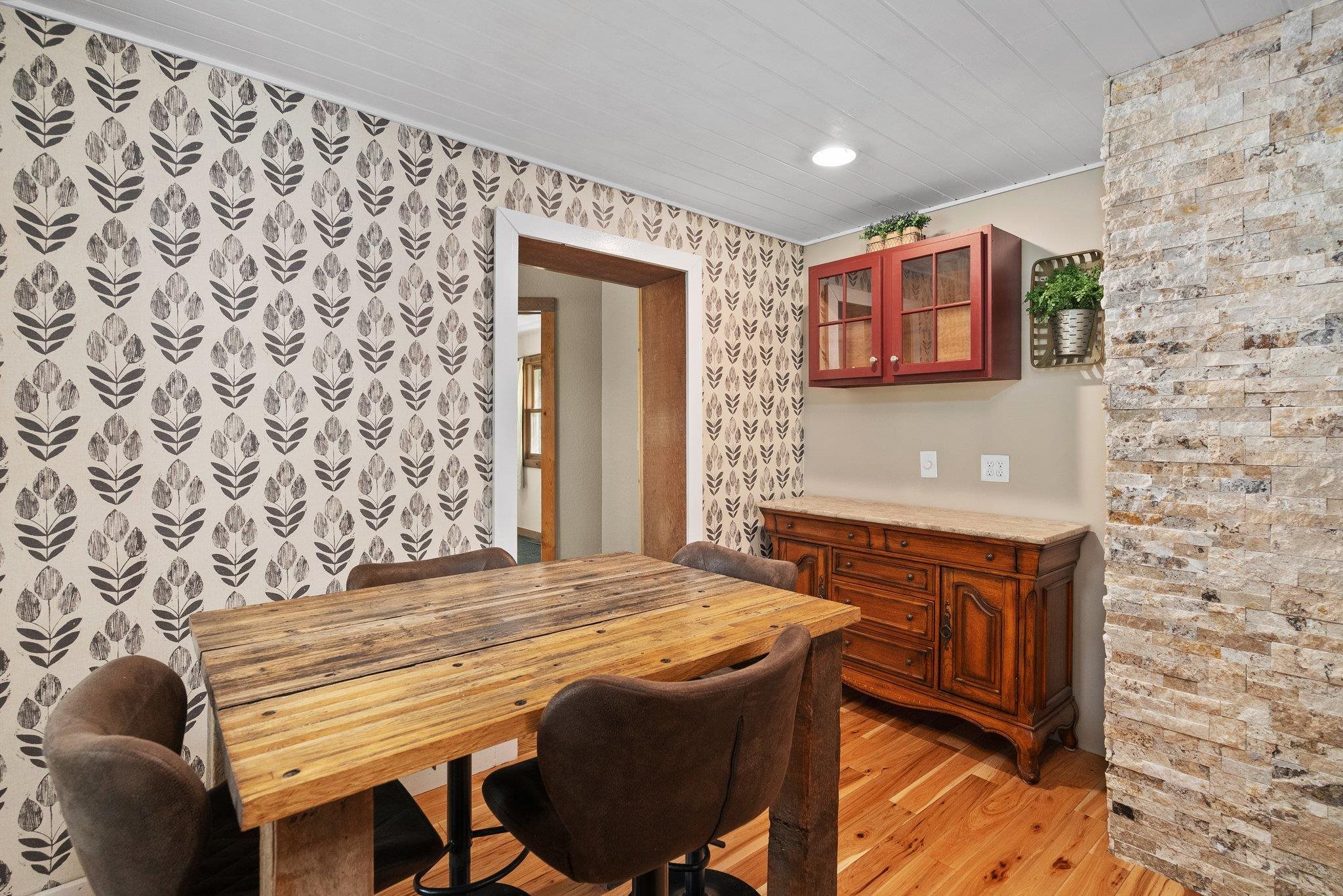 14657 Prairie Road Rockton, IL 61072 - Photo 21 of 55 a bedroom with a bed and a chair