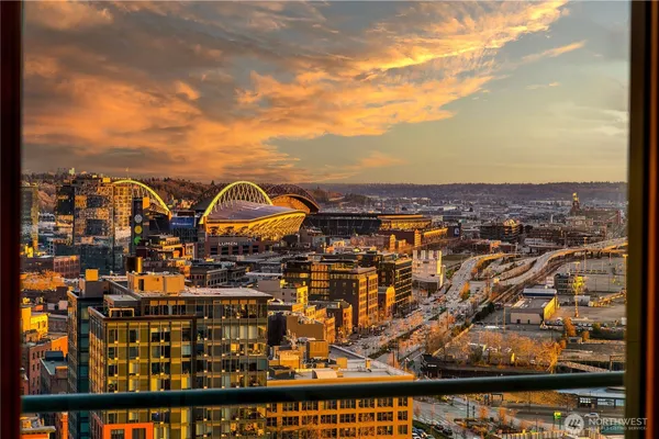 $1,375,000 | 1107 1st Avenue, Unit 2002, Seattle, WA 98101