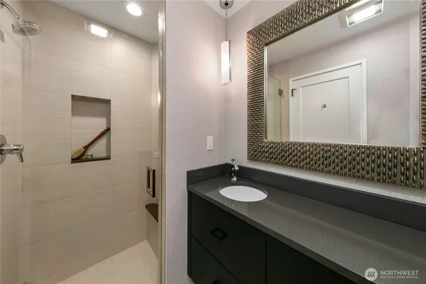 $1,375,000 | 1107 1st Avenue, Unit 2002, Seattle, WA 98101