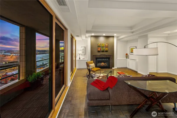 $1,375,000 | 1107 1st Avenue, Unit 2002, Seattle, WA 98101