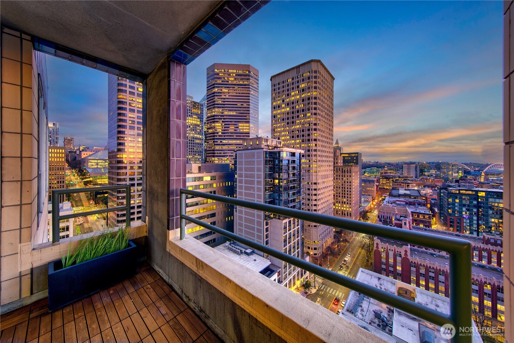 1107 1st Avenue, Unit 2002 Seattle, WA 98101 - Photo 9 of 40