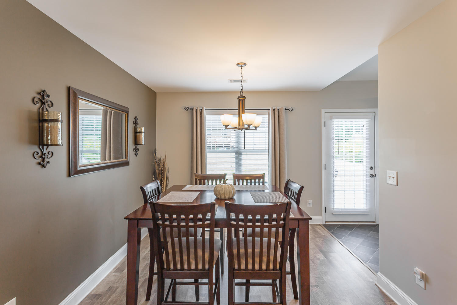 196 Village Way Southwest Calhoun, GA 30701 - Photo 8 of 20 196 Village Way HD -24