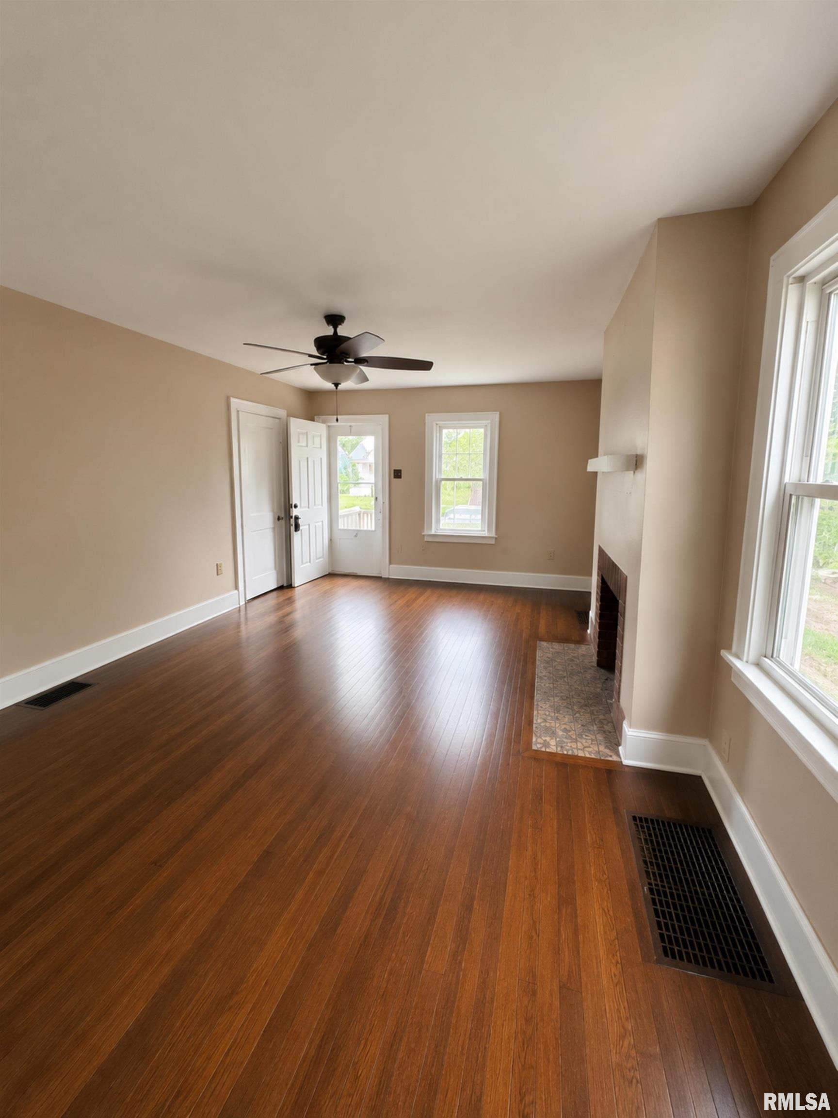 1252 East Whitmer Street Decatur, IL 62521 - Photo 8 of 23