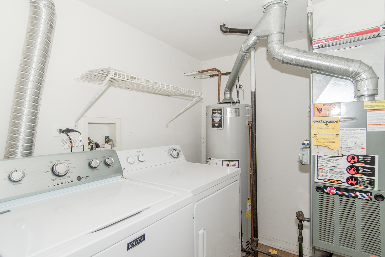 2819 Rutland Circle, Unit 103 Naperville, IL 60564 - Photo 14 of 25 a utility room with dryer and washer