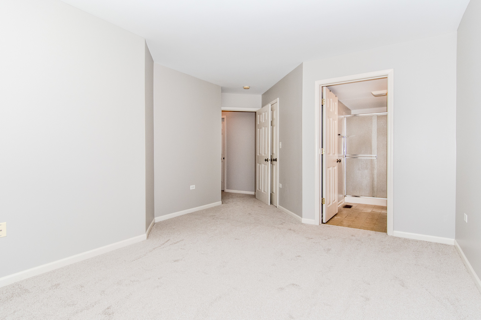 2819 Rutland Circle, Unit 103 Naperville, IL 60564 - Photo 9 of 25 a view of an empty room